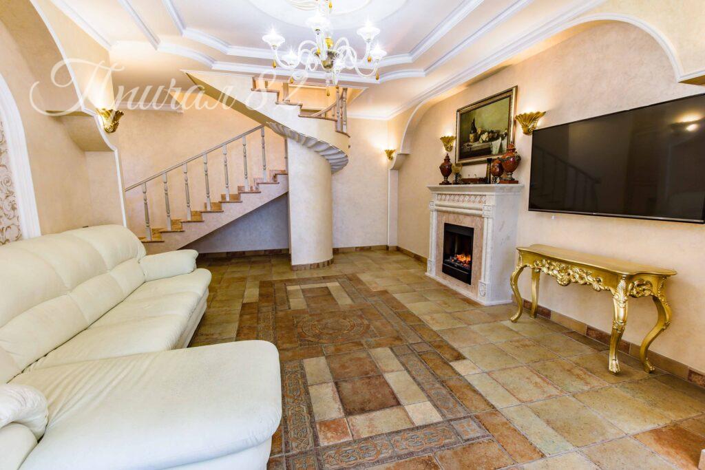 Ялта, Таврическая 2 Б