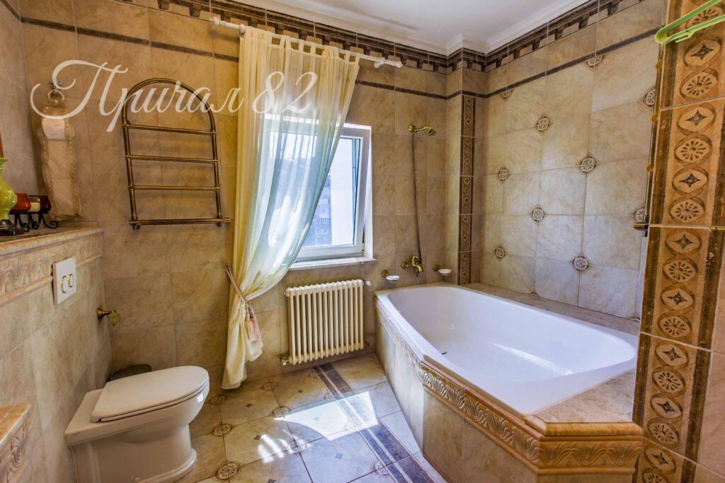 Ялта, Таврическая 2 Б