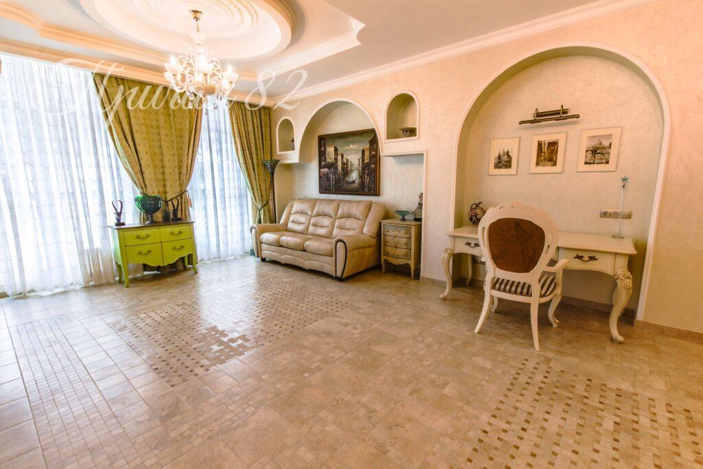 Ялта, Таврическая 2 Б