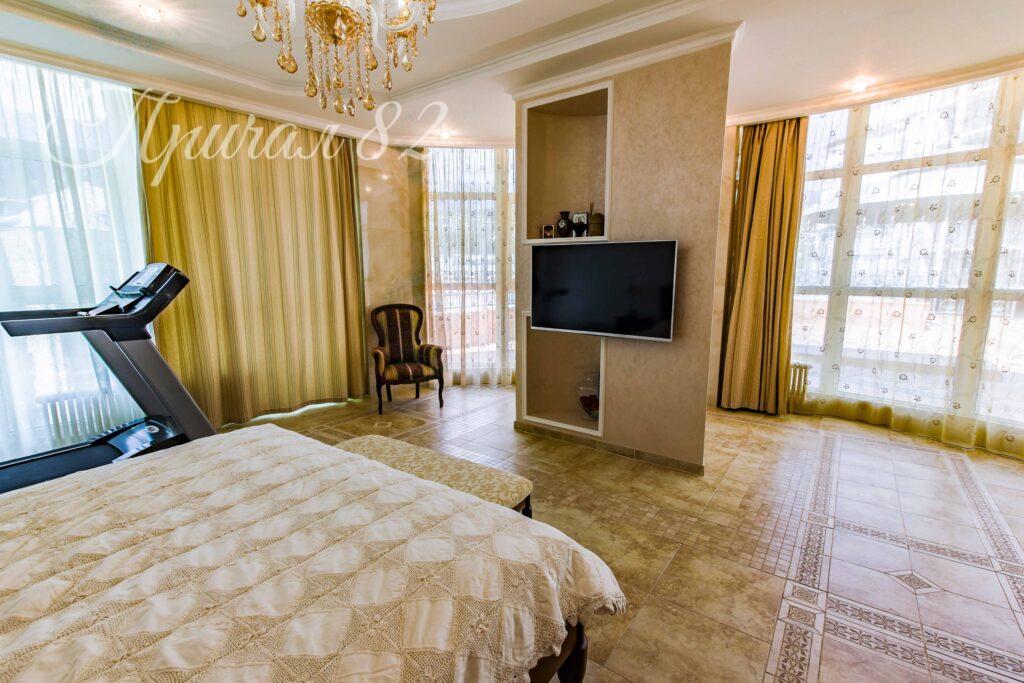 Ялта, Таврическая 2 Б