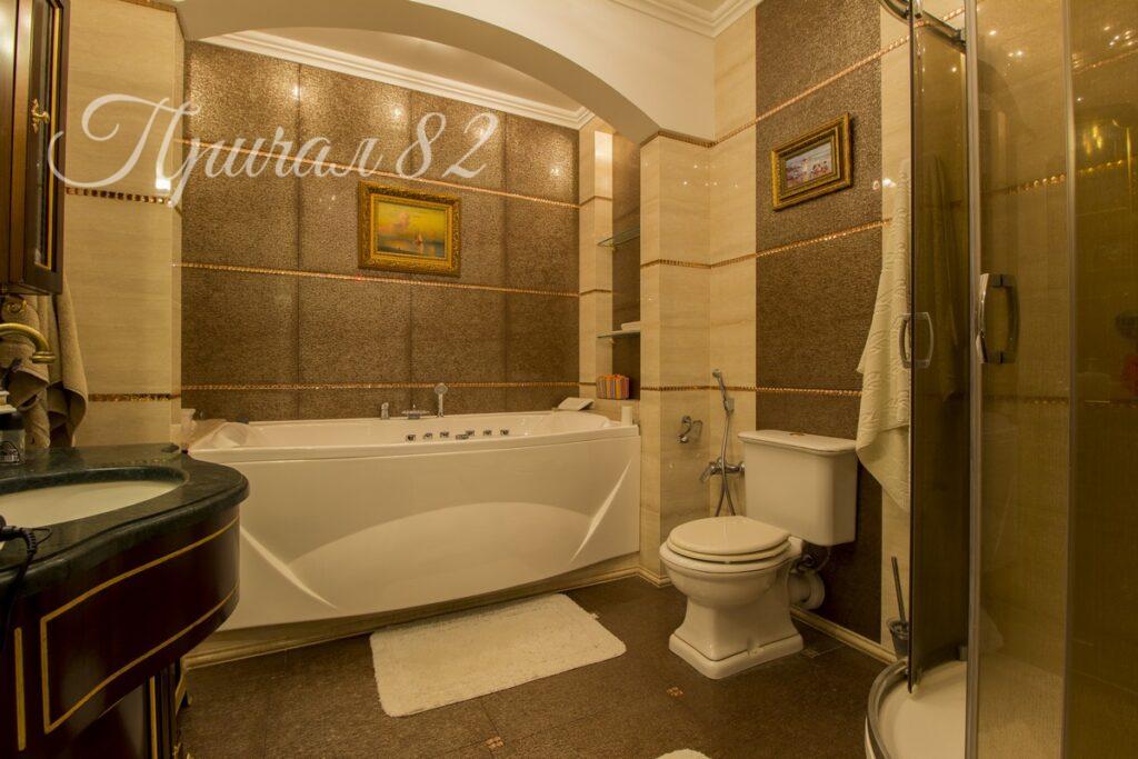 Алушта, ул. Парковая, 5