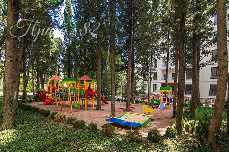 Ялта, ул. Ломоносова, 25