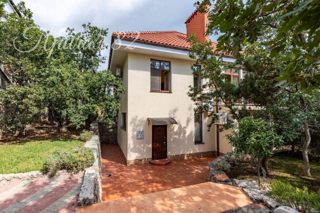 Ялта, пгт. Форос, мыс Сарыч