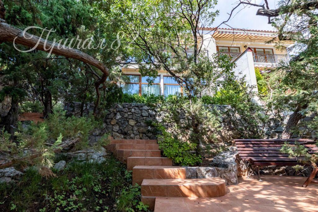 Ялта, пгт. Форос, мыс Сарыч