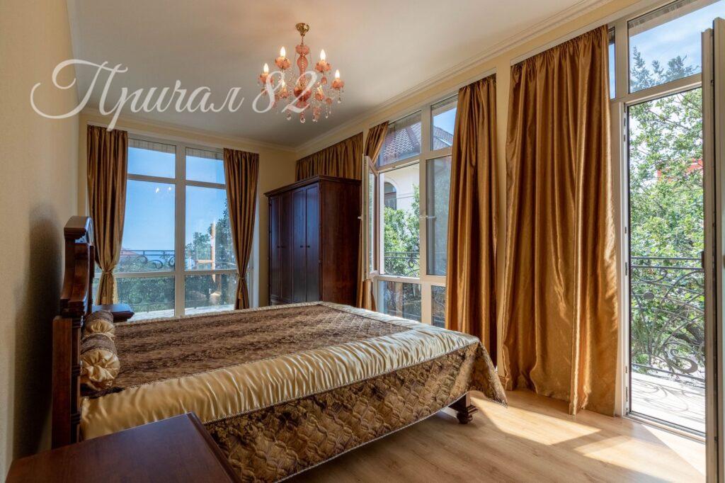 Ялта, пгт. Форос, мыс Сарыч