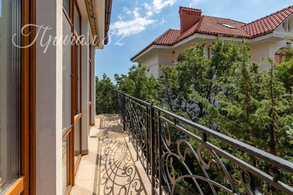 Ялта, пгт. Форос, мыс Сарыч