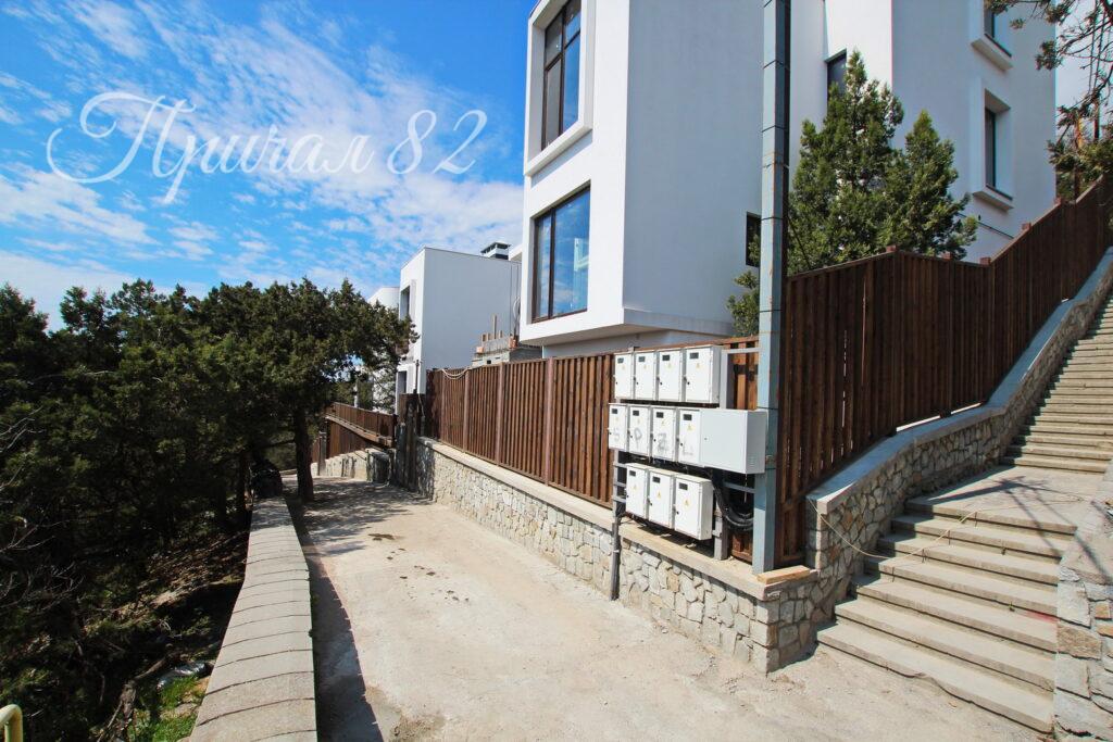 Ялта, пгт. Гаспра, ул. Маратовская