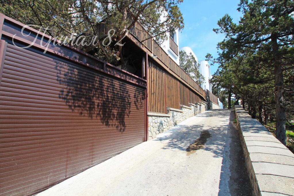 Ялта, пгт. Гаспра, ул. Маратовская