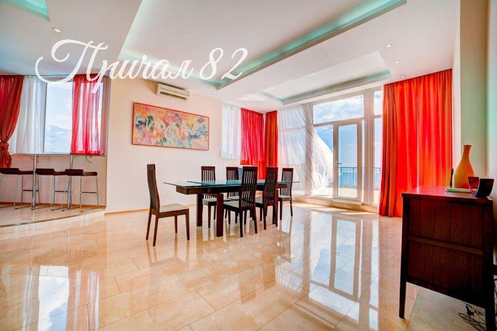 Ялта улица Володарского 9