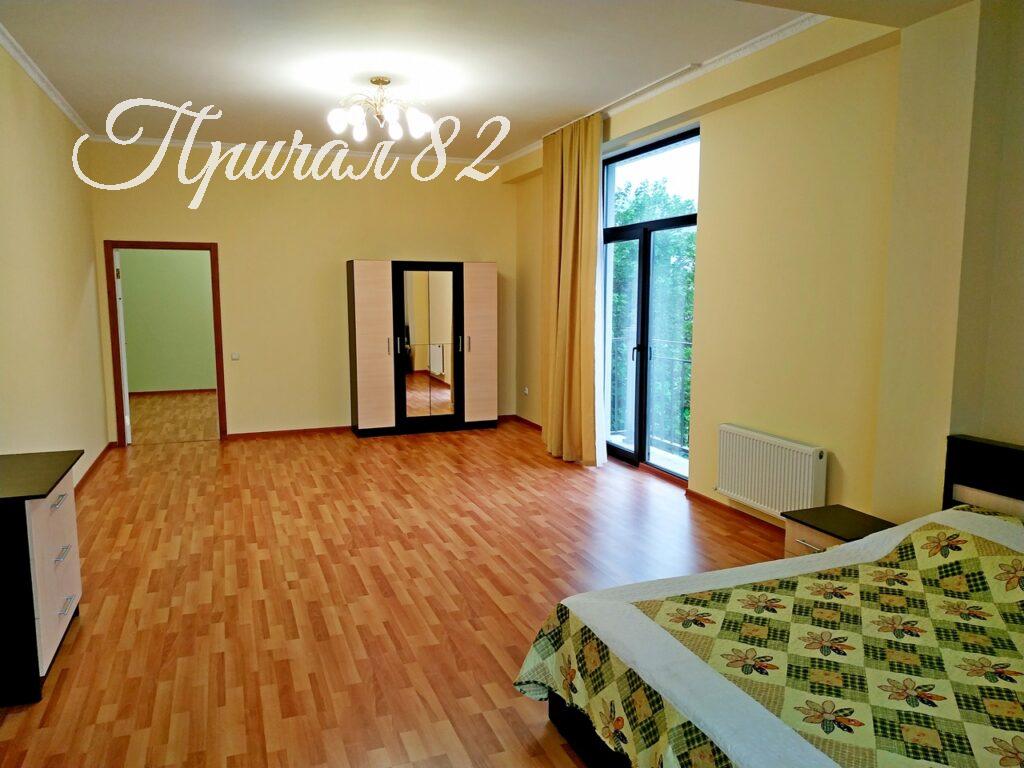 Ялта, ул. Пионерская 8