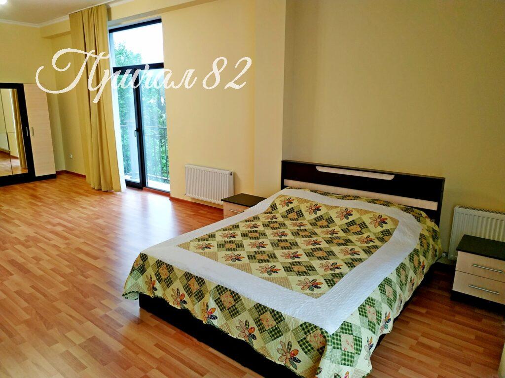 Ялта, ул. Пионерская 8