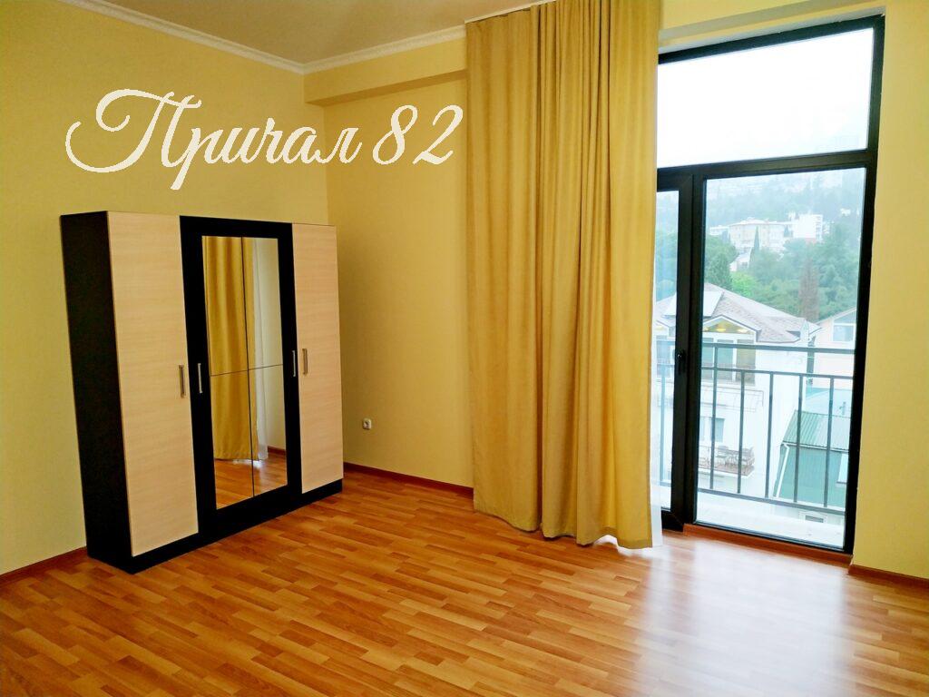 Ялта, ул. Пионерская 8