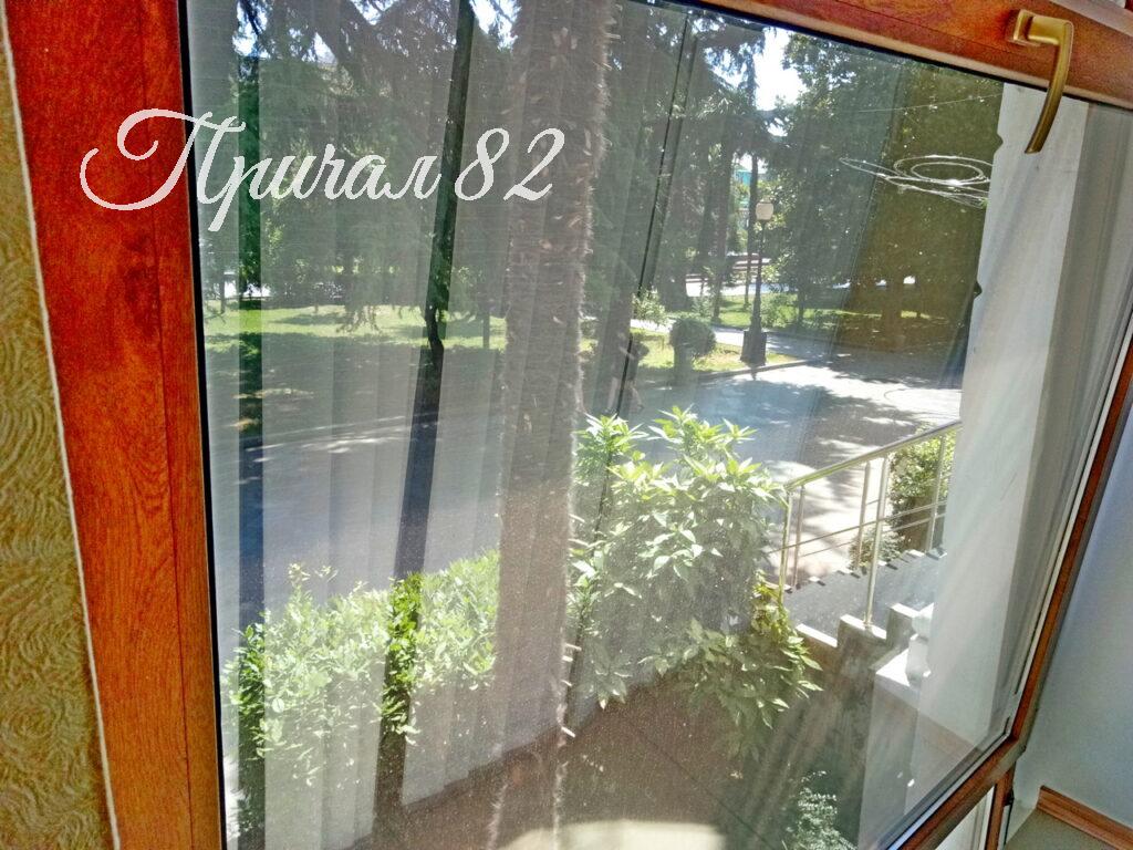 Ялта, ул. Карла Маркса 8