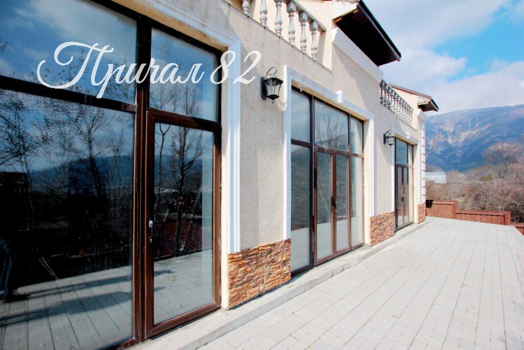 Ялта, Бахчисарайское шоссе 52