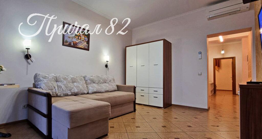 Ялта, пгт. Отрадное, ул. Мориса Тореза, 5