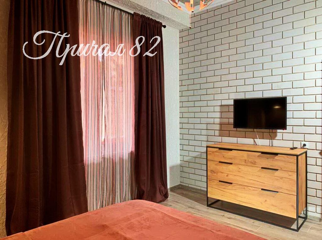 Ялта, пгт. Отрадное, ул. Мориса Тореза, 5