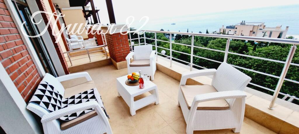 Ялта, пгт. Отрадное, ул. Мориса Тореза, 5