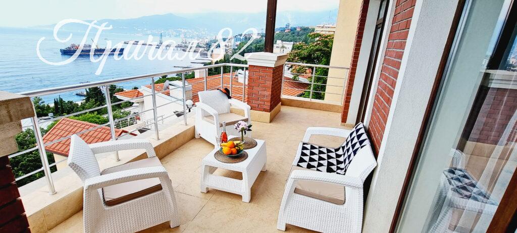 Ялта, пгт. Отрадное, ул. Мориса Тореза, 5