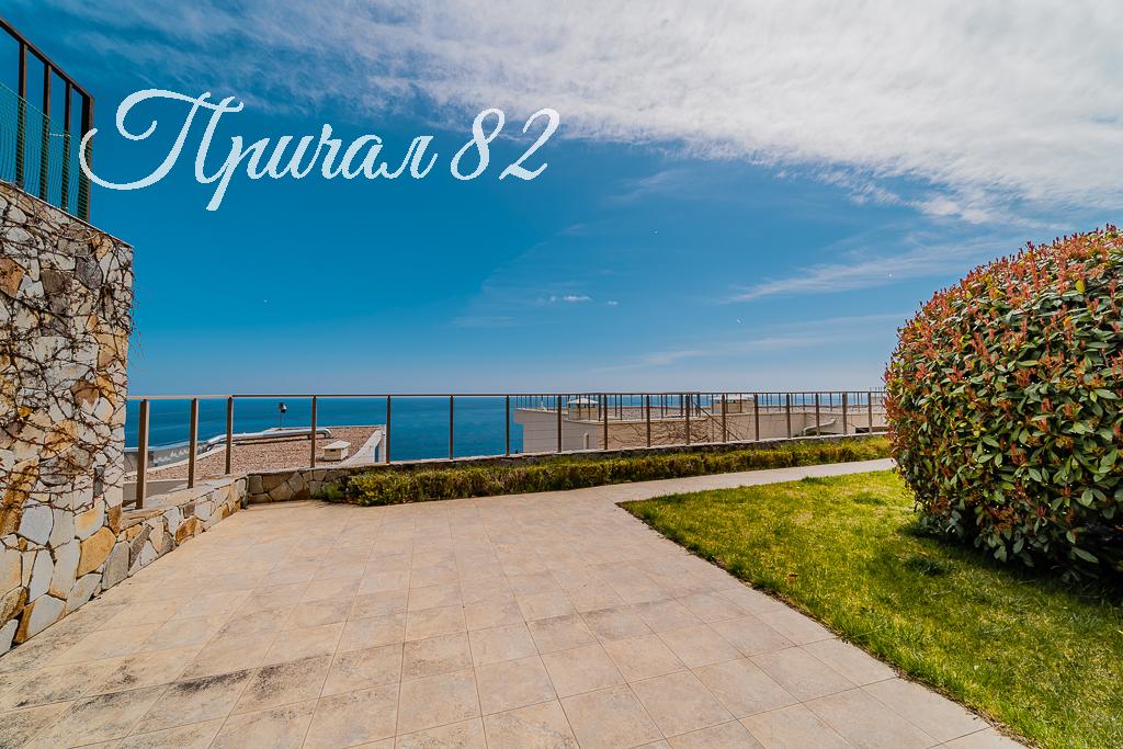 Ялта, поселок городского типа Гурзуфа, улица Ялтинская