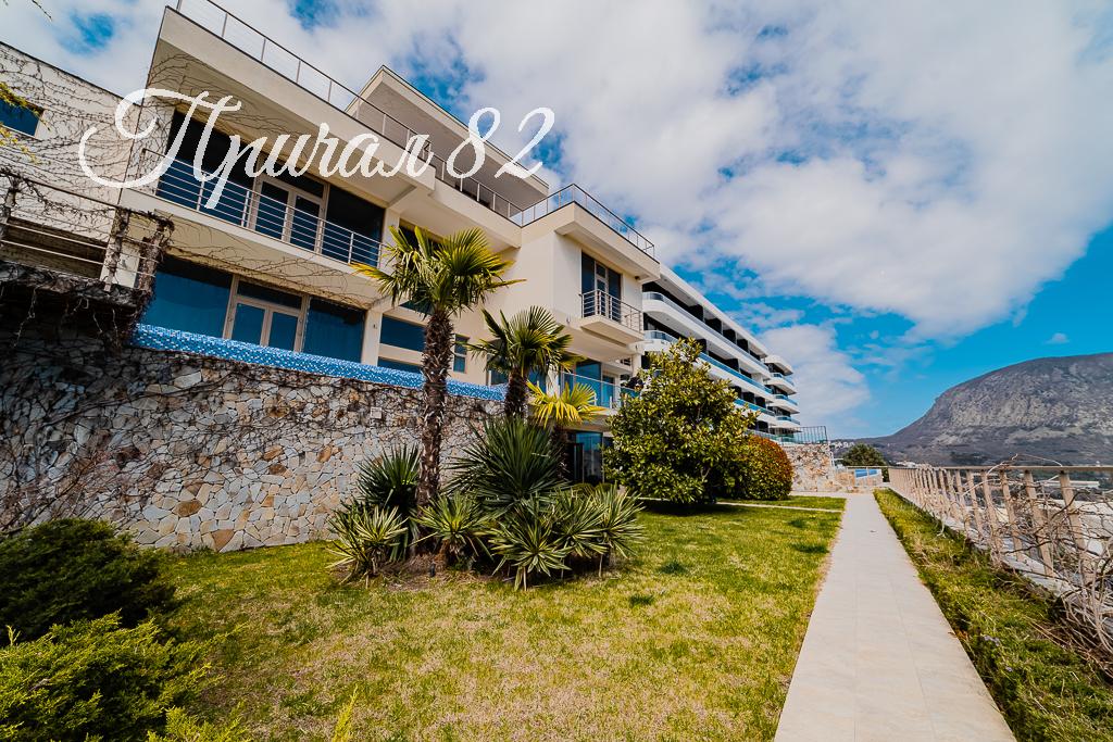 Ялта, поселок городского типа Гурзуфа, улица Ялтинская