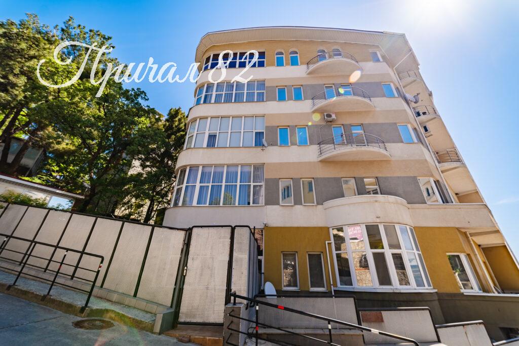 Ялта, улица Щорса дом 47