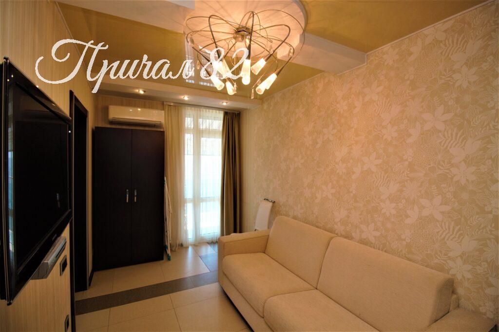 Алушта, п.Чайка, ул. Багрова, дом 12д