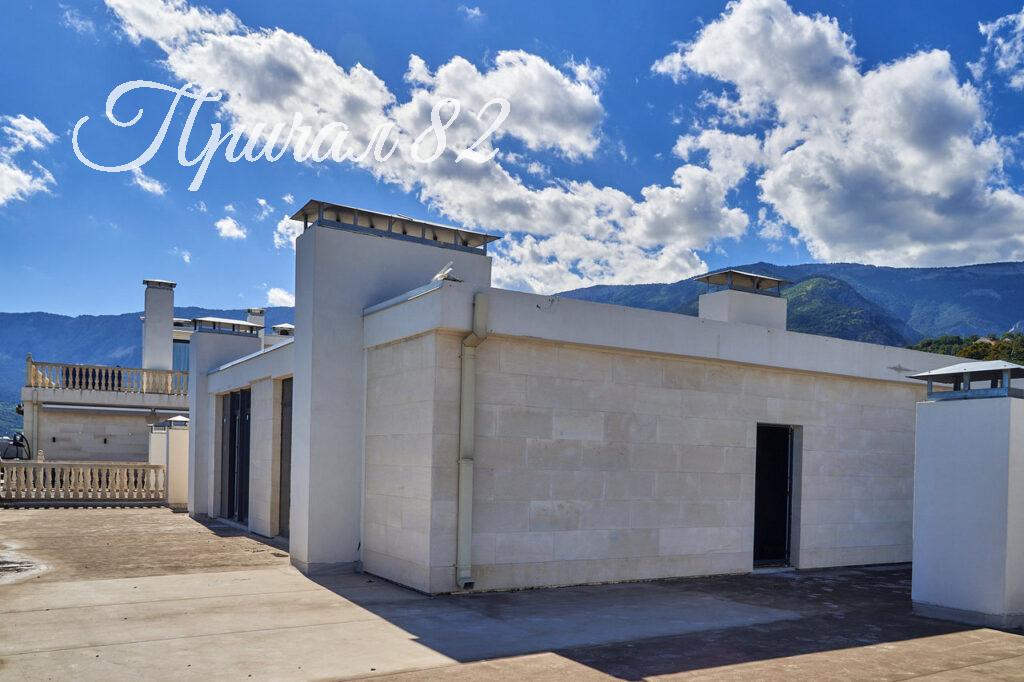 Ялта, ул.Войкова,20