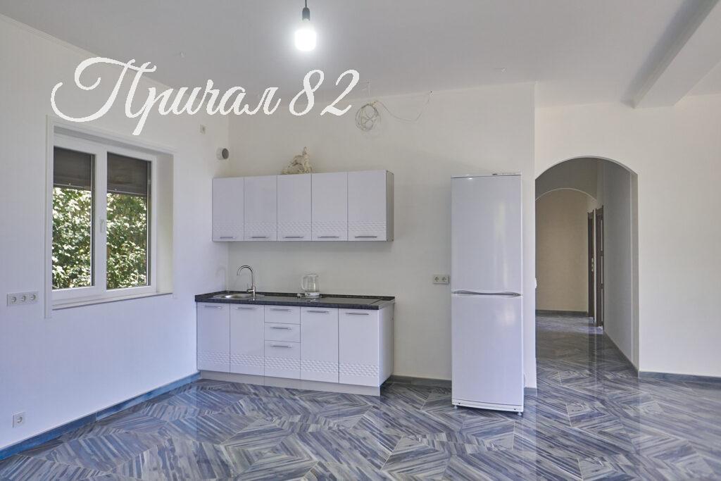 Ялта поселок городского типа Парковое улица Центральная дом 36