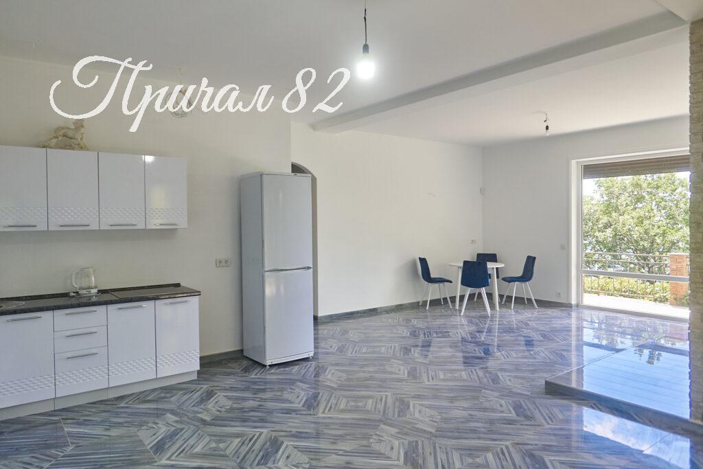 Ялта поселок городского типа Парковое улица Центральная дом 36