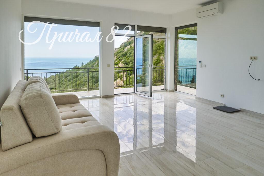 Ялта поселок городского типа Парковое улица Центральная дом 36