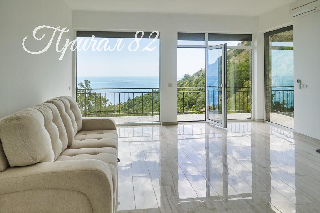 Ялта поселок городского типа Парковое улица Центральная дом 36