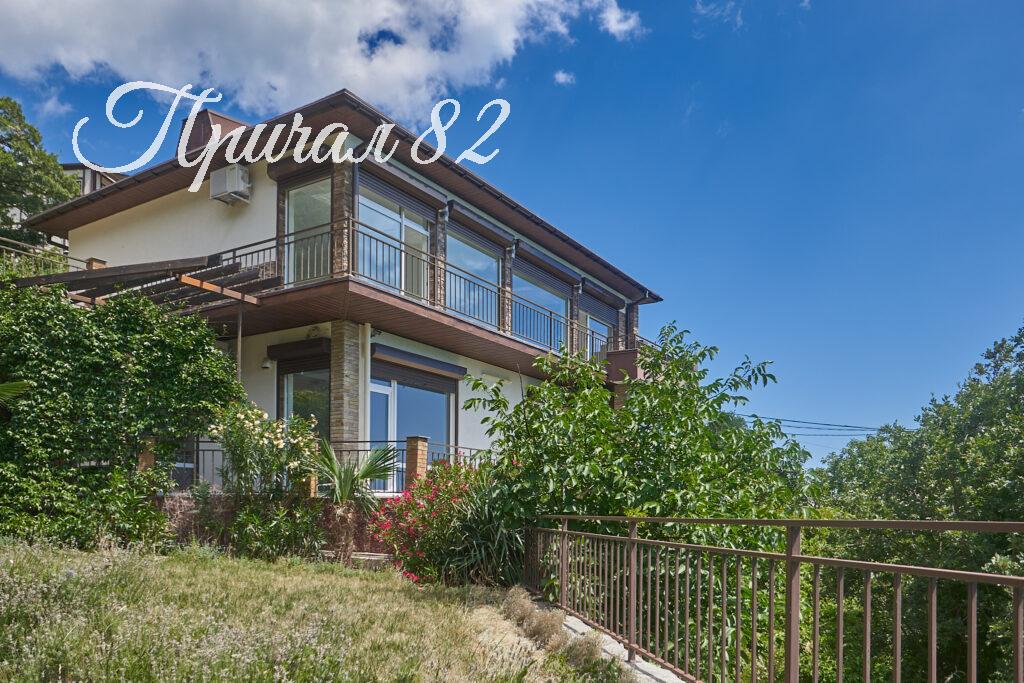 Ялта поселок городского типа Парковое улица Центральная дом 36