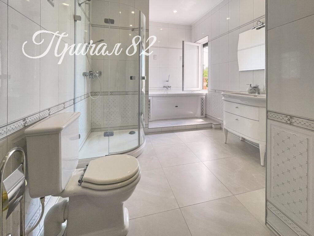 Ялта поселок городского типа Парковое улица Центральная дом 36