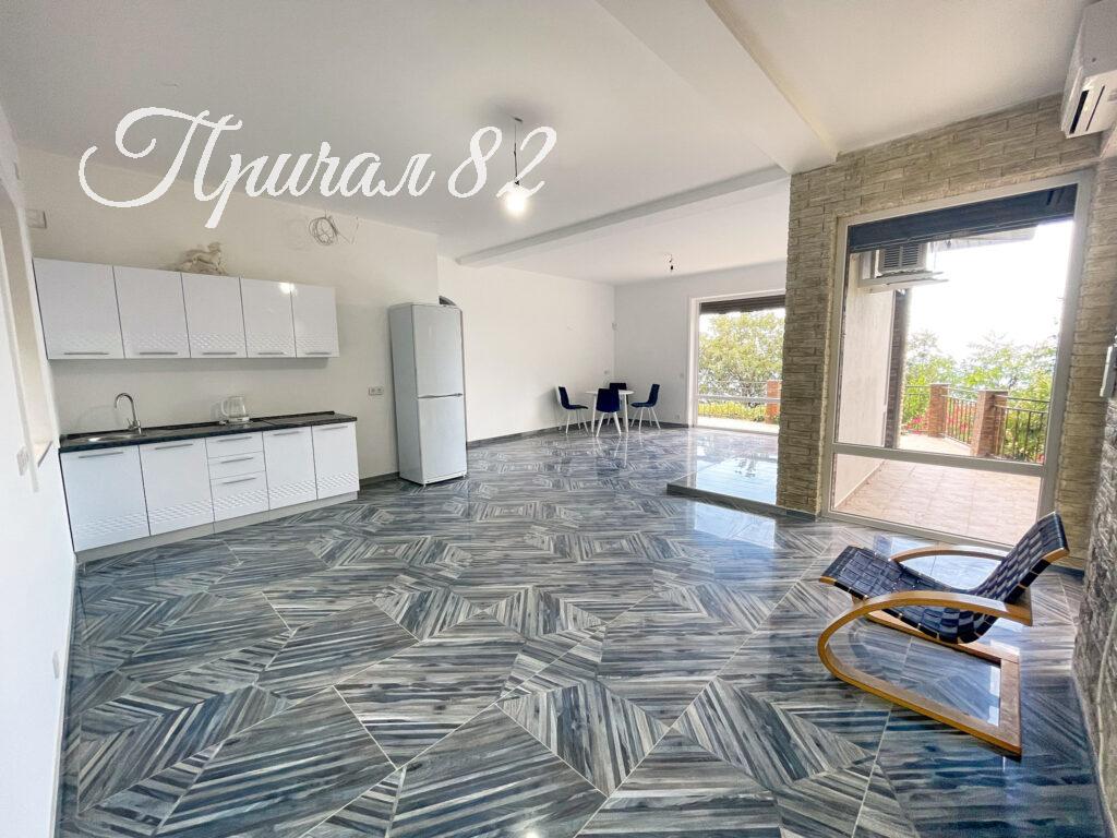 Ялта поселок городского типа Парковое улица Центральная дом 36