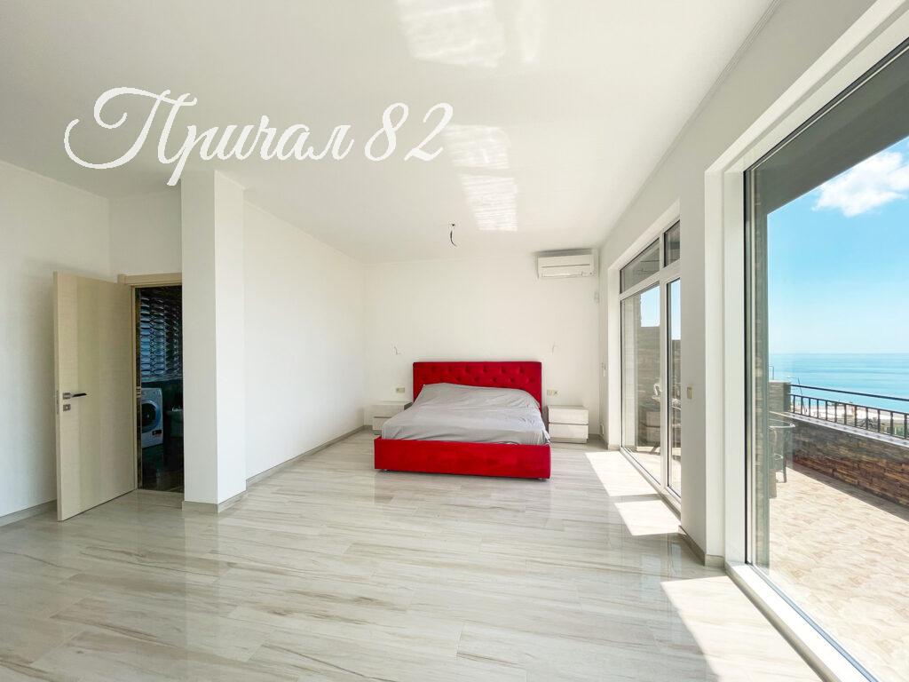 Ялта поселок городского типа Парковое улица Центральная дом 36