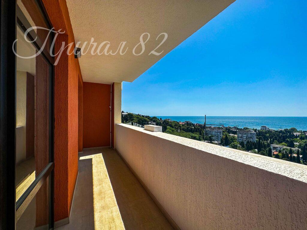 Видовая квартира в центре Ялты