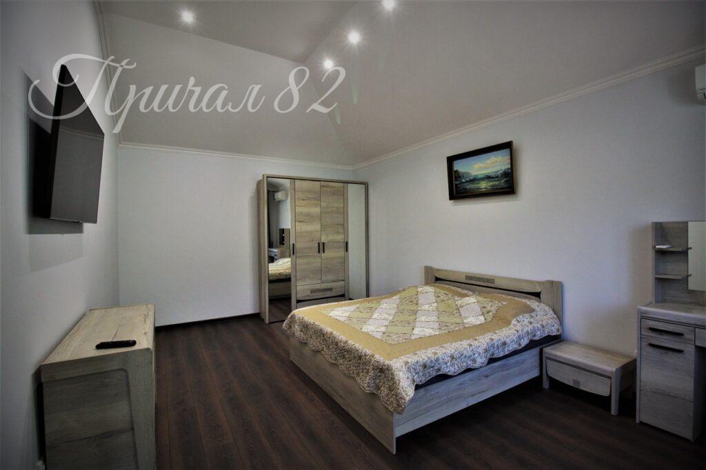 Ялта, улица Лененградская