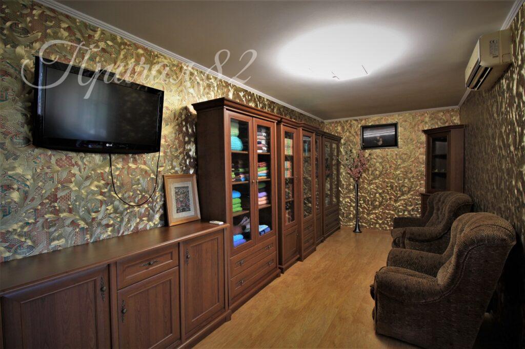 Ялта, улица Лененградская