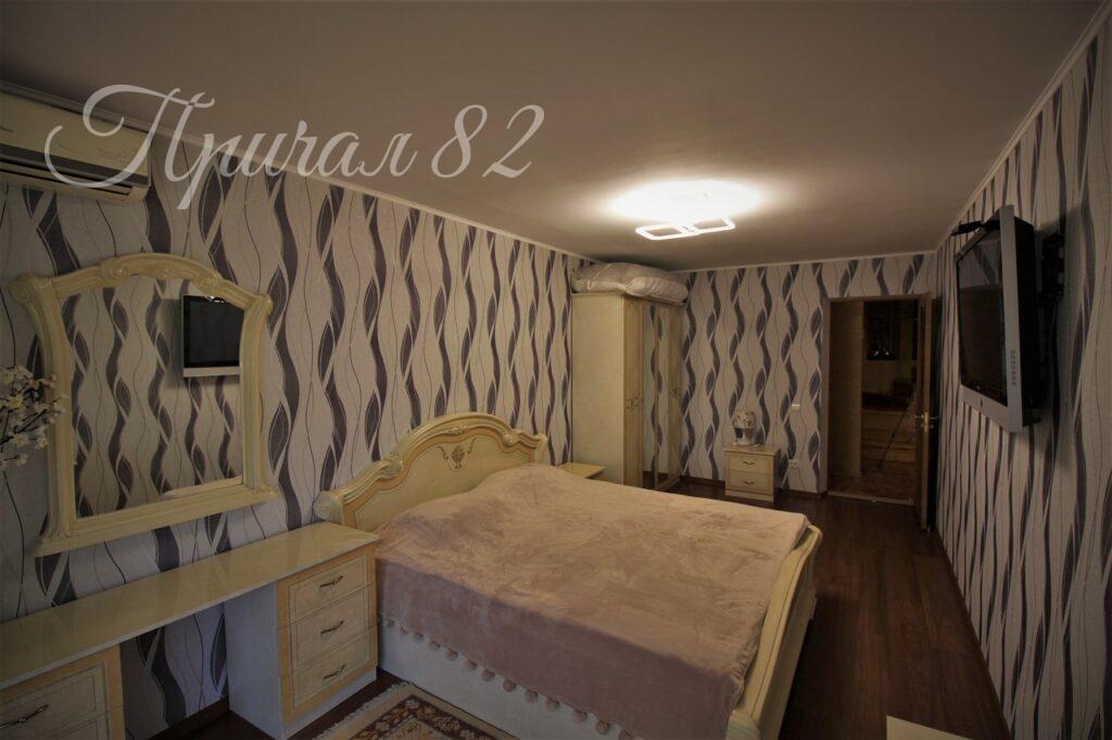 Ялта, улица Лененградская