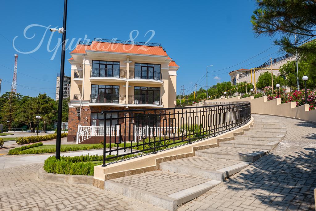 Ялта, Восход ул.Авроры 77