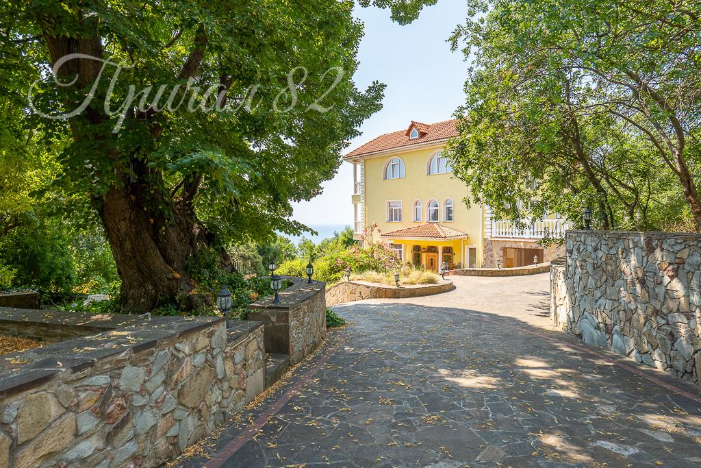 Республика Крым, г.о. Алушта, пос. Лазурное