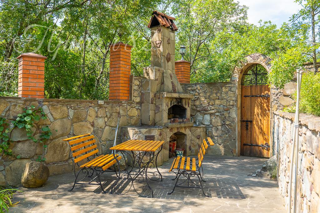 Республика Крым, г.о. Алушта, пос. Лазурное