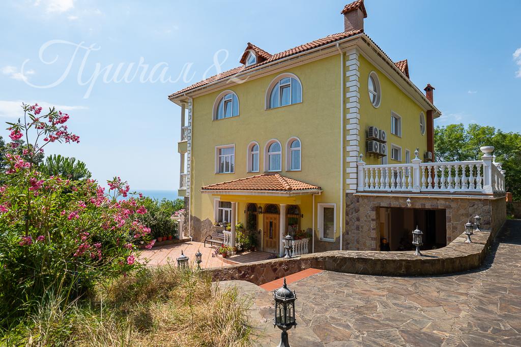 Республика Крым, г.о. Алушта, пос. Лазурное