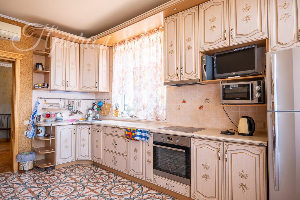 Республика Крым, г.о. Алушта, пос. Лазурное