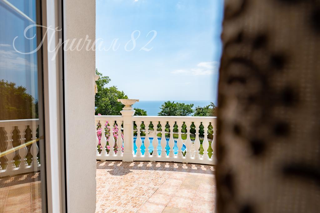 Республика Крым, г.о. Алушта, пос. Лазурное