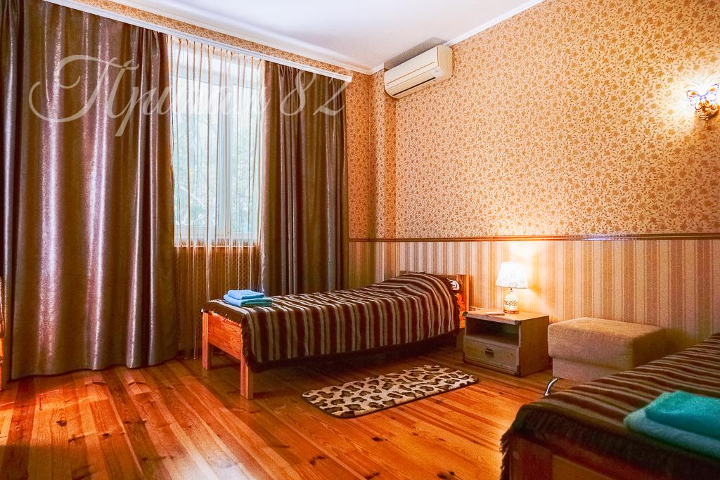 Республика Крым, г.о. Алушта, пос. Лазурное