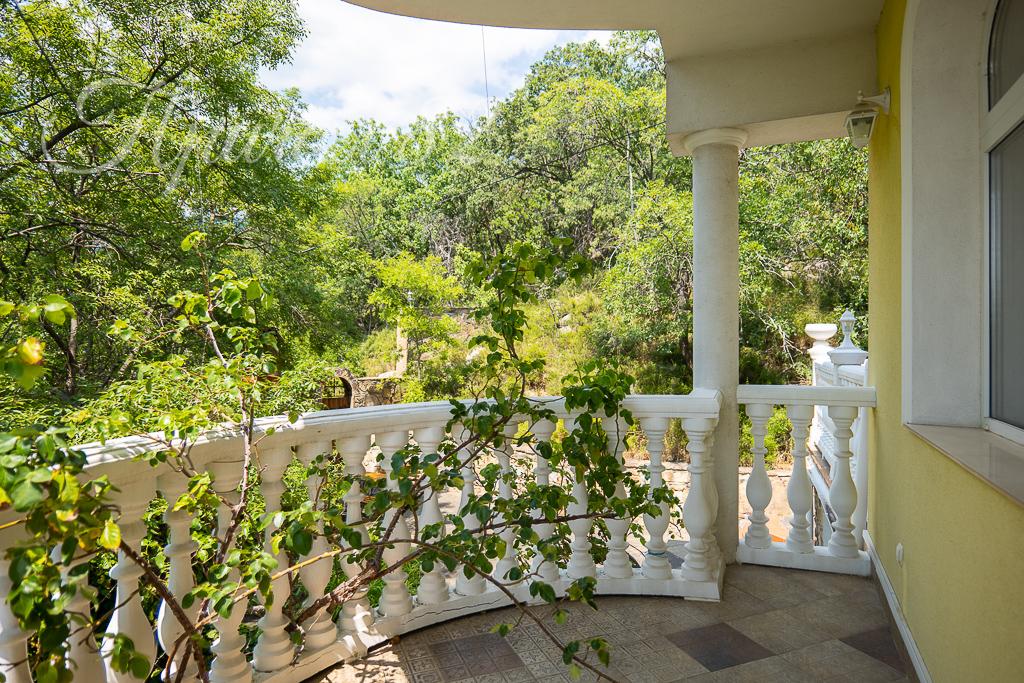 Республика Крым, г.о. Алушта, пос. Лазурное