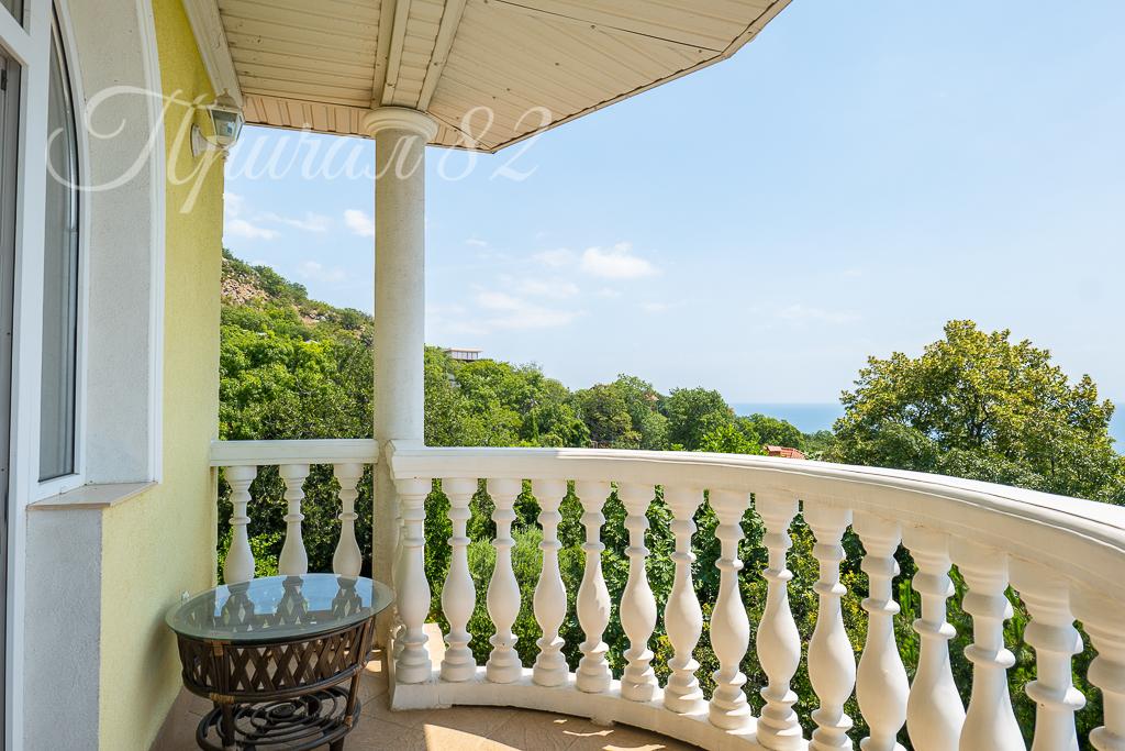 Республика Крым, г.о. Алушта, пос. Лазурное