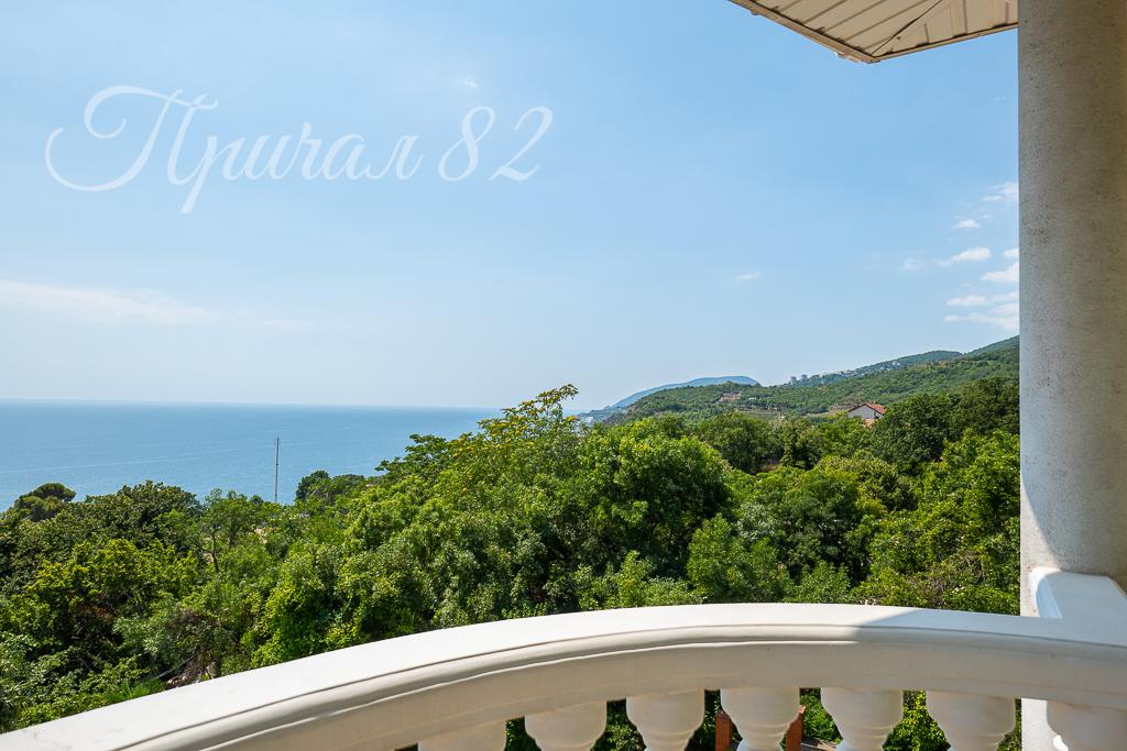 Республика Крым, г.о. Алушта, пос. Лазурное