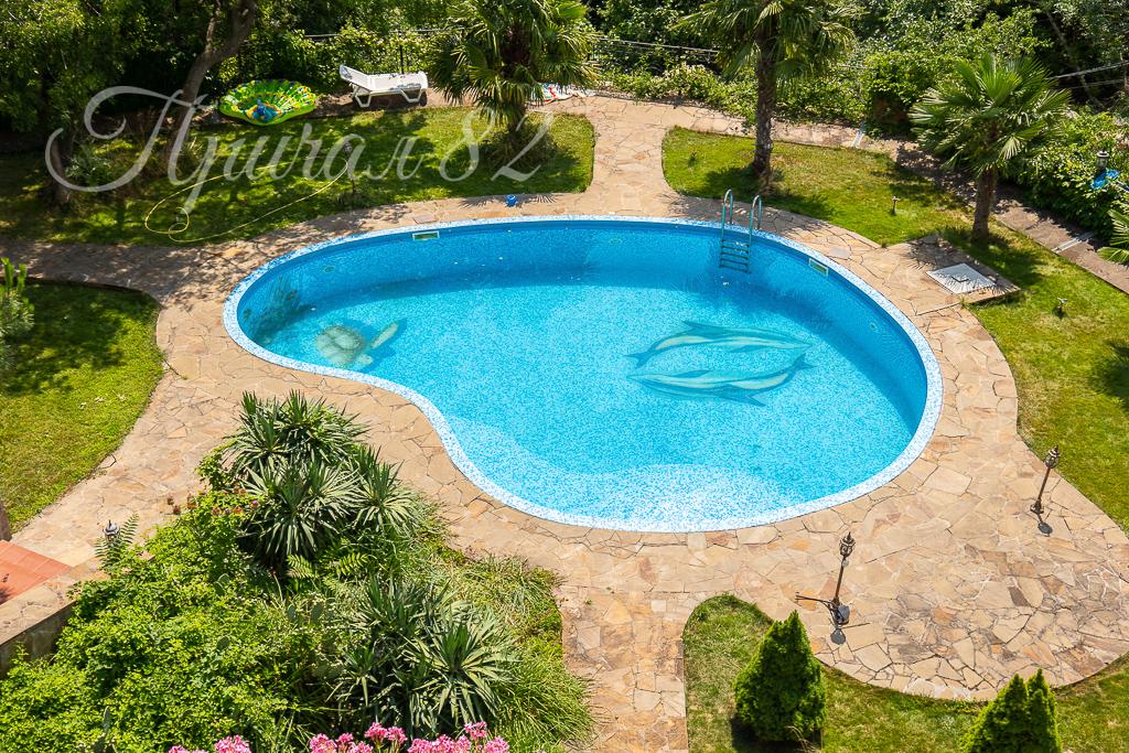 Республика Крым, г.о. Алушта, пос. Лазурное